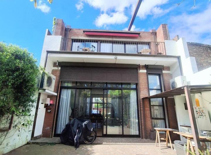 PH · 274m² · 4 Ambientes · 1 Cochera