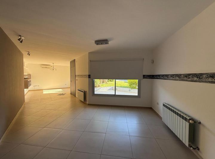Casa · 364m² · 5 Ambientes · 5 Cocheras