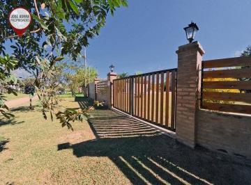 Quinta vacacional de 4 ambientes, Rincón Potrero · Casa 4 Amb. con Pileta, Quincho y Cochera a 100 m del Río / Completamente Equipada - Arroyo Leyes