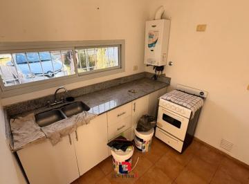 Casa · 90m² · 3 Ambientes · 1 Cochera · Alquiler de Duplex en Arguello