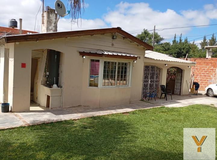 Casa · 200m² · 6 Ambientes
