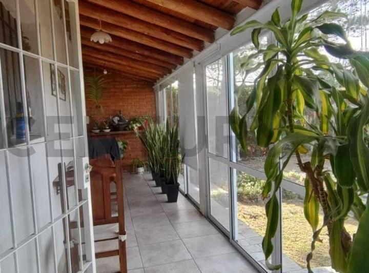 Casa · 100m² · 2 Ambientes · 2 Cocheras