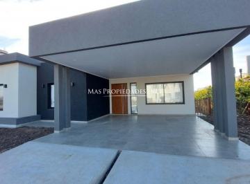 Casa de 4 ambientes, San Vicente · Alquiler Casa en Cruz del Sur 3 Dorm. Canning