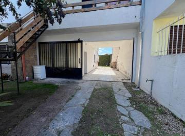 Casa de 3 ambientes, Esteban Echeverría · Casa en Alquiler! 2 Dorm., Cochera Cubierta