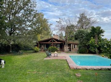 Casa · 400m² · 6 Ambientes · 2 Cocheras · Casa Para Alquiler de Verano en Bella Vista Segunda de Diciembre y Enero - Casa en Venta