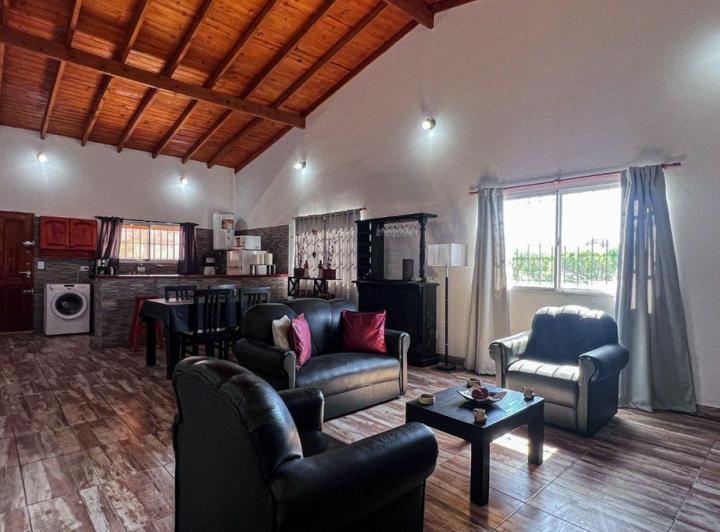 Casa · 107m² · 3 Ambientes · 1 Cochera