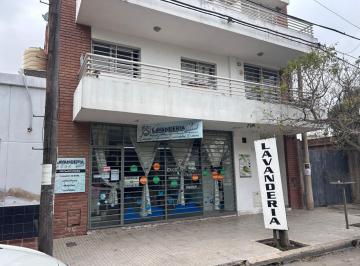 Local comercial · 43m² · 2 Ambientes · Local en Venta en Alta Córdoba, 43 m², Vidriera Linda y Visible.