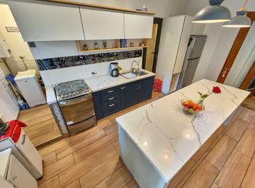 Departamento · 103m² · 4 Ambientes · Venta Depto 4 Amb C/patio Refaccionado Almagro