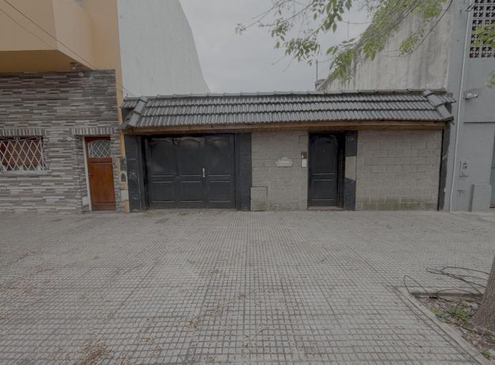 Casa · 270m² · 5 Ambientes · 1 Cochera