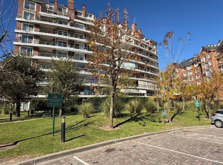 Departamento · 48m² · 2 Ambientes · 1 Cochera