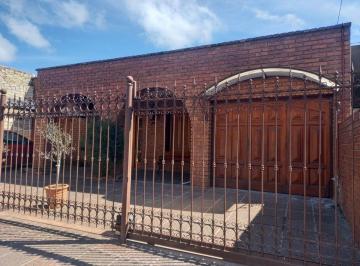 Casa · 230m² · 5 Ambientes · 2 Cocheras · Venta Casa Centro San Pedro 4 Dorm Quincho Patio