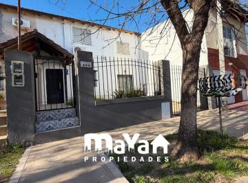 Casa · 100m² · 4 Ambientes · 1 Cochera · Casa en Venta - Barrio Santa Florentina