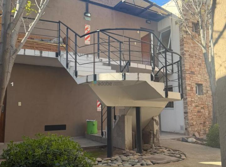 Casa · 40m² · 1 Dormitorio · 1 Cochera