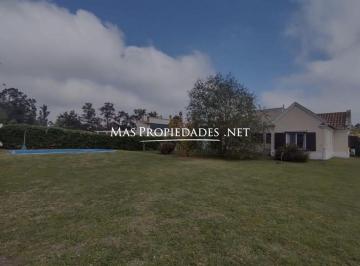 Casa de 4 ambientes, San Vicente · Venta Casa en Campo Daromy 3 Dorm. San Vicente