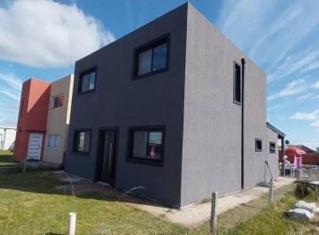 Casa · 380ha · 4 Ambientes · 1 Cochera · Casa Moderna Recién Estrenada en 2 Plantas en Sol de Domselaar Venta Urgente