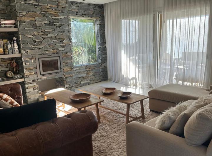 Casa · 390m² · 7 Ambientes