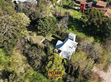 Quinta vacacional · 110m² · 4 Ambientes · 2 Cocheras · Quinta con Pileta Sobre 1.732 m² en Barrio Hermoso – Opción Lote Lindero