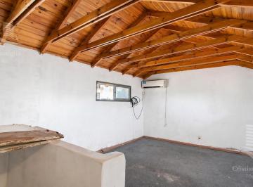 Casa · 180m² · 11 Ambientes · 1 Cochera · Casa Multifamiliar en Venta - Apta Credito - en Villa Madero