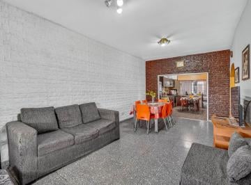 Casa · 165m² · 6 Ambientes · 2 Cocheras · Venta Casa 4 Amb C/cocheras y Anexo en San Martin