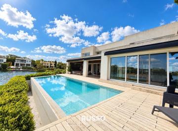 Casa · 444m² · 7 Ambientes · 2 Cocheras · Casa Al Lago en Venta | Isla Norte – Santa Bárbara | Más de 40 m de Costa