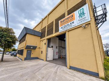 Bodega-Galpón · 1786m² · Importante Galpon Sobre Av Champagnat - 1800 m²