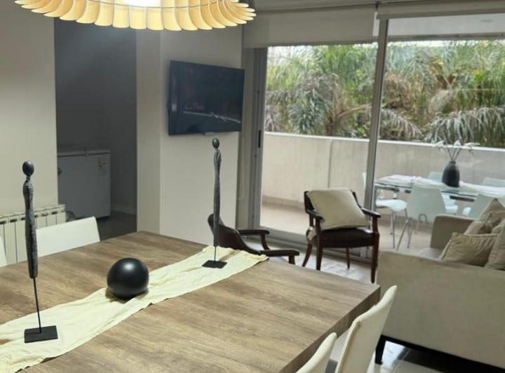 Departamento · 85m² · 6 Ambientes · 1 Cochera