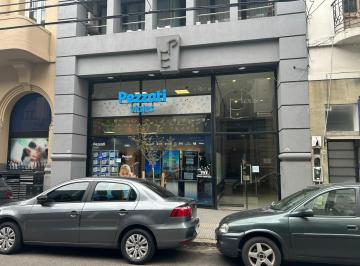 Local comercial · 76m² · Local en Marcelo T de Alvear y Montevideo