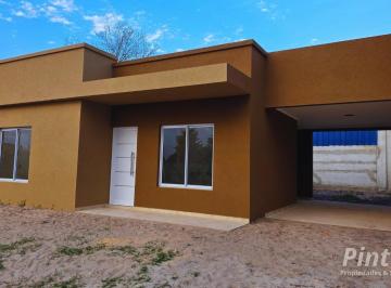 Casa · 69m² · 3 Ambientes · Casa a Estrenar Sobre Calle Alvear. Gran Oportunidad.