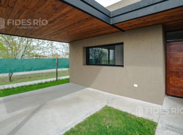 Casa · 95m² · 3 Ambientes · 1 Cochera · Venta Casa Estrenar Funes City