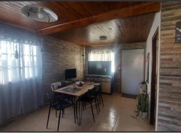 Quinta vacacional · 40m² · 2 Ambientes · 2 Cocheras · Casaquinta con Quincho y Pileta.