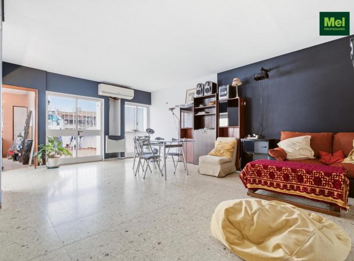 Casa · 285m² · 6 Ambientes · 1 Cochera