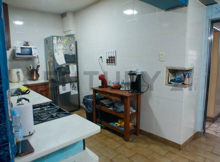PH · 200m² · 8 Ambientes