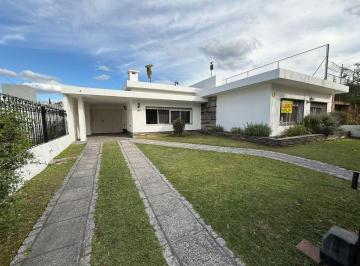 Casa de 8 ambientes, Córdoba · Se Alquiler Casa 3 Dorm. Cerro de Las Rosas