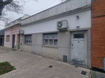 PH de 4 ambientes, Parque Avellaneda · PH 4 Ambientes con Patio y Gran Terraza – Pergamino 725, Parque Avellaneda