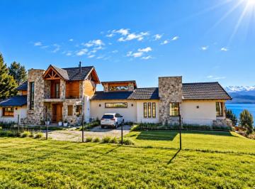 Casa · 467m² · 8 Ambientes · 3 Cocheras · Casa Premium Venta San Carlos de Bariloche