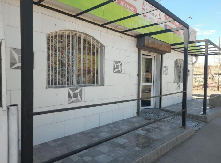 Depósito · 520m² · 5 Ambientes · 1 Cochera