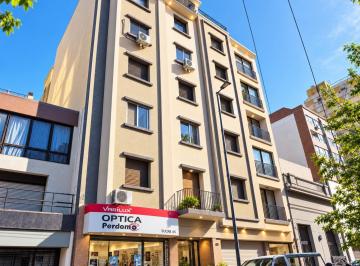 Departamento · 184m² · 6 Ambientes · 1 Cochera · Departamento en Venta Semipiso Centro 3 Dorm Cochera