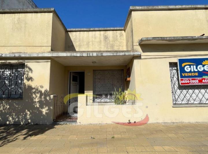 Casa · 185m² · 4 Ambientes · 1 Cochera