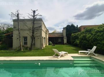 Casa · 186m² · 5 Ambientes · 2 Cocheras · Santa Catalina! Escriturada! Lote Interno. Estar Comedor, Cocina, 3 Dorm., Altillo, Pileta