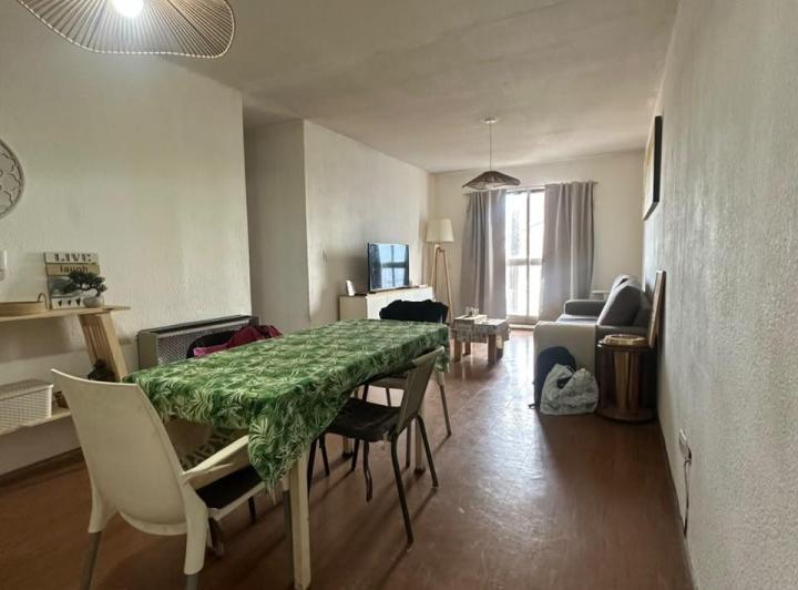 Departamento · 80m² · 5 Ambientes