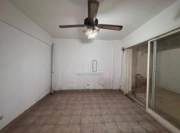Departamento · 23m² · 1 Ambiente · Monoambiente con Patio Propio - Para Refaccionar - Almagro