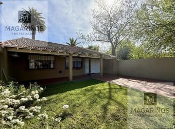 Casa · 140m² · 5 Ambientes · 3 Cocheras · Venta Casa con Amplio Jardin y Pileta Glew Alte Brown