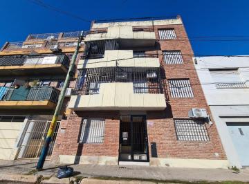 Departamento · 31m² · 2 Ambientes · Alquiler Departamento Rosario 1 Dormitorio Echesortu Luminoso Escalera
