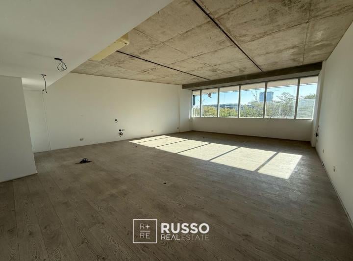 Oficina comercial · 71m² · 1 Cochera