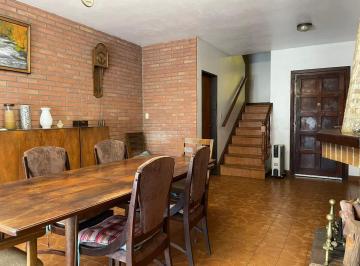 Casa · 165m² · 4 Ambientes · 2 Cocheras · Casa en Venta Beccar 4 Amb. Apto Credito!