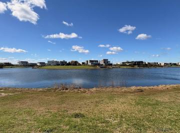 Terreno · 910m² · Venta | Lote con Proyecto Aprobado Sobre La Laguna | Marinas | Puertos
