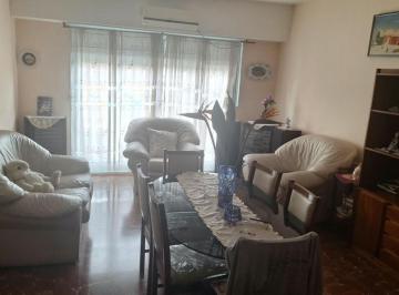 PH · 136m² · 5 Ambientes · Venta de PH en Pablo Podesta