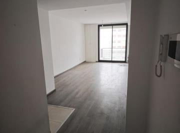 Departamento · 32m² · 1 Ambiente · Alquiler Monoambiente. Luminoso, Balcón. Apto Profesional. Pileta. Granaderos Al 600. Caballito.