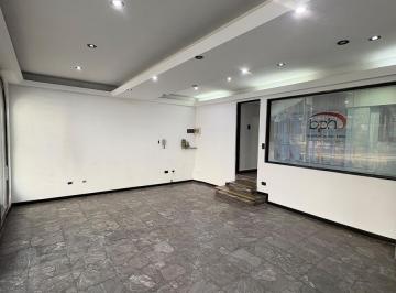 Local comercial · 122m² · 4 Ambientes · Local en Alquiler. 122 m. Sotano y Patio. Apto Todo Rubro. Av Juan B. Justo 3800. Paternal