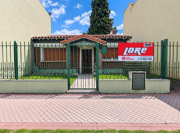 Casa · 2 Ambientes · 1 Cochera